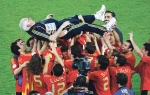 Fudbaleri Španije  su pod njegovim  vođstvom bili  gotovo nepobedivi