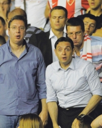 Sašina ekipa na tribinama