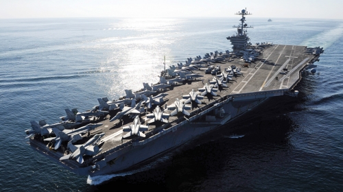 Osim nuklearnog nosača „USS Nimic“  (na slici), Amerika u regionu ima i  nosač aviona „Hari Truman“