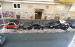 Oštećeni automobili u Sinđelićevoj