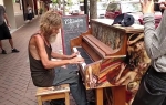 Donald Gold, virtuoz na klaviru i beskućnik / Foto: Jutjub printskrin