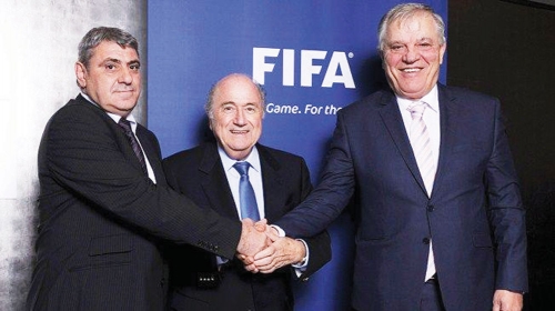 Rukovanje Vokrija i Karadžića iz oktobra  nagovestilo je da se nešto dešava u FIFA
