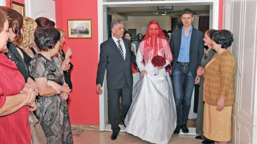 Pola godine spremao svadbu:  Ministar sa ćerkom