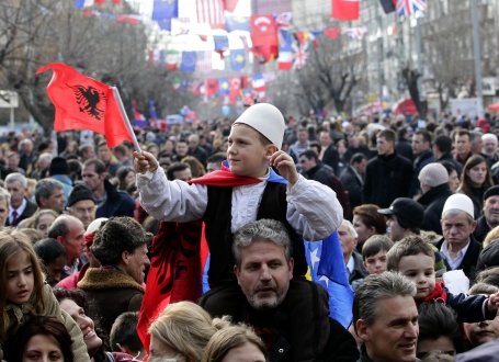 Albanci, Priština, nezavisnost