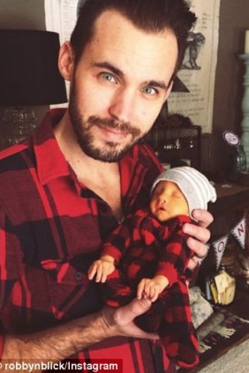 Siroto dete je umrlo posle deset dana Foto: Robyn and Josh Blyck Instagram