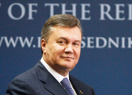 Sve bolji  odnosi:  Janukovič  i Nikolić
