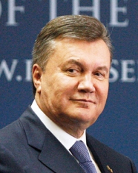 Sve bolji  odnosi:  Janukovič  i Nikolić