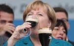 Zašto jedna kad mogu dve: Angela Merkel