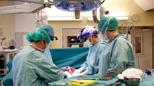 operacija hirurgija bolnica lekari