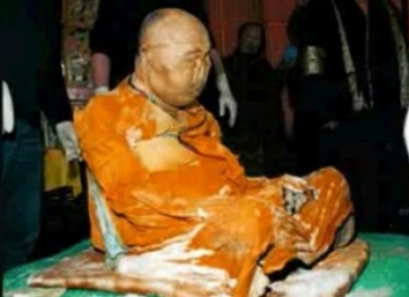 Hambo Lama kao da je umro pre manje od dva dana