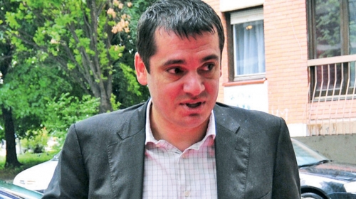 Dušan  Elezović