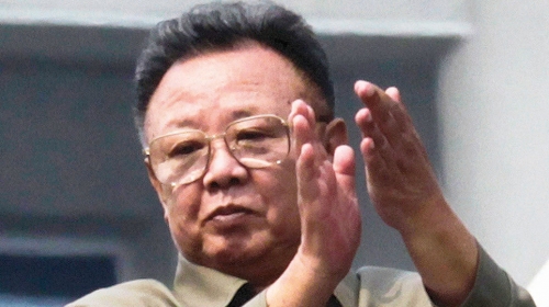 Voleo da  uživa na  nivou:  Kim  Džong Il
