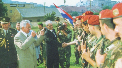 Tuđman sa hrvatskim vojnicima