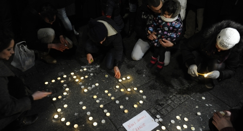 Beograđani odali poštu novinarima "Šarli ebdoa" | Foto: 