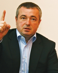 Dušan  Bajatović