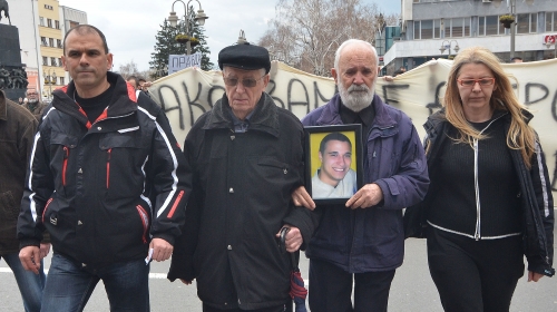 Bliski rodjaci Vuka Stoiljkovica na protestu