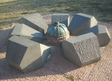 Spomenik streljanim Kragujevčanima