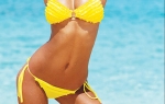 Crnke ne mogu  da pogreše ako  izaberu žuti bikini:  Lais Ribero