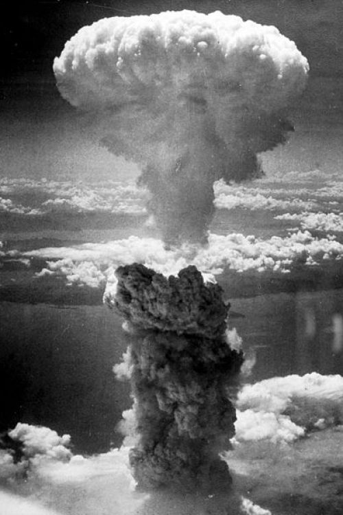 Atomska pečurka nad Nagasakijem