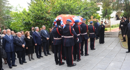 Donošenje posmrtnih ostataka kraljice Aleksandre na Beli dvor / Foto: Goran Srdanov | Foto: 