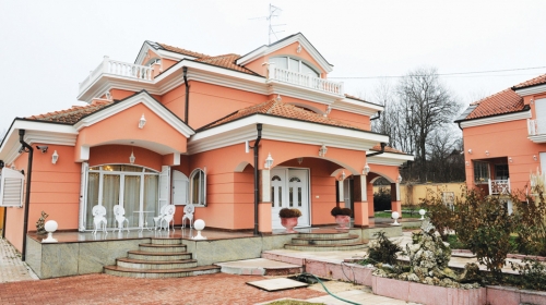 Država platila kuću i zemljište Radoslava  Savatijevića Keneta neverovatna tri miliona umesto realnih 500.000 evra
