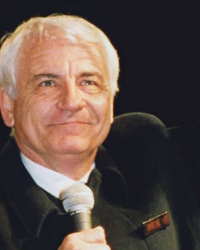 Nekada je sa  Vukom Draškovićem  dizao tri prsta, a sada  su ga Vukovi ljudi  srušili: Stevanović