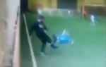 Rusija Trener udario dečaka na treningu