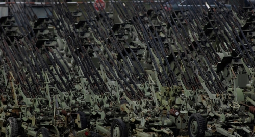 Rasprodaja vojne opreme | Foto: Salinger Igor / MC Odbrana