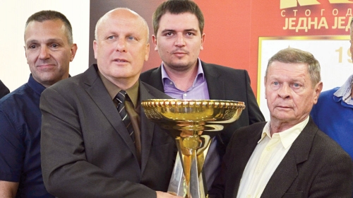 Sa trofejom Kupa:  Zoran Pavlović