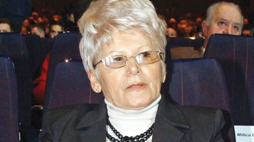 Majka Zorana Đinđića pokazuje prstom na Tadića