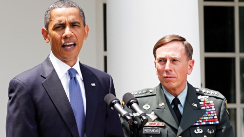 Prvi špijun i  komandant američkih snaga: Dejvid Petrus  i Barak Obama