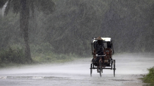 Ciklon Farilin u Indiji / Foto: AP