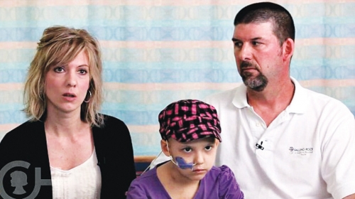 Očajni roditelji su pristali  na lečenje: Ema, Tom i Kari