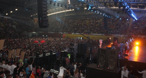 Oko 12.000 ljudi je večeras u hali "Boris Trajkovski" u Skoplju | Foto: Promo