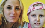 Tumor na mozgu nije za  državnu pomoć?!: Andrijana  sa majkom Ivanom