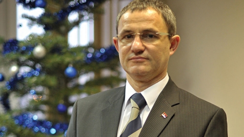 Ne oglašava se: Ministar Dragan Glamočić