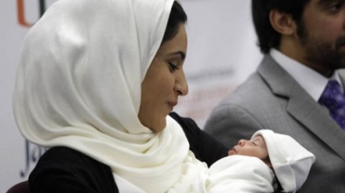 Zdrave i srećne: Fatima sa bebicom