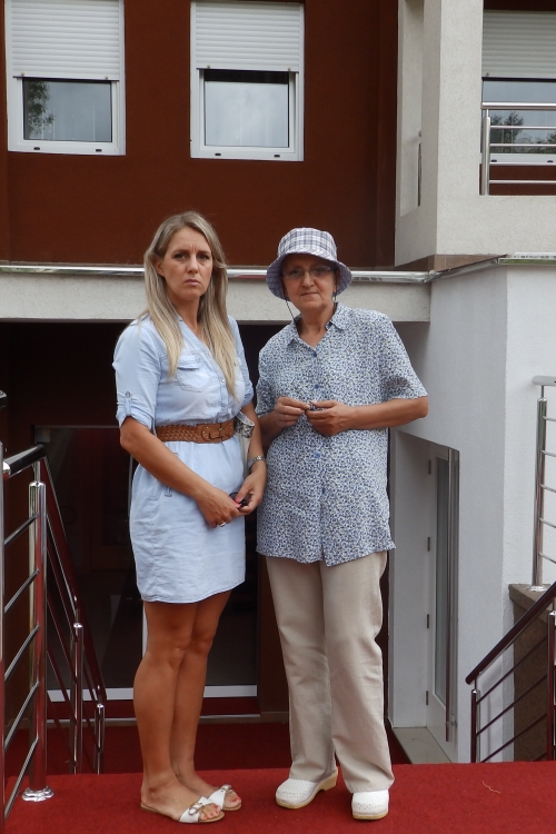 Na mestu hotela  trebalo da bude  njihov stan:  Prevarene Katarina  i Dragana Pecić