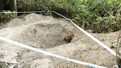 Rupa u kojoj je bilo  živo zakopano petoro ljudi