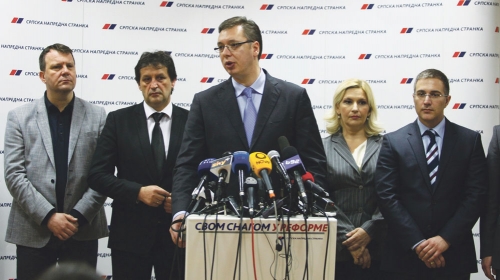 Neću grčki scenario u Srbiji: Vučić pred GO SNS-a