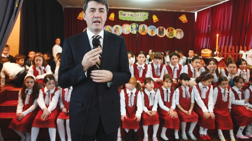 Ministar  Žarko Obradović  na jednoj od priredbi u čast školske slave