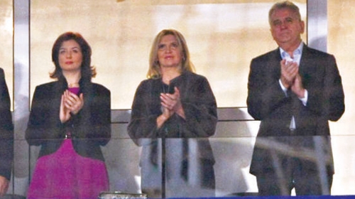 Alisa Marić, Dragica i Tomislav Nikolić