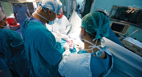 U svetu se  godišnje izvrši  oko 3.500 transplantacija srca