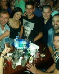 Jovana i Filip sa društvom