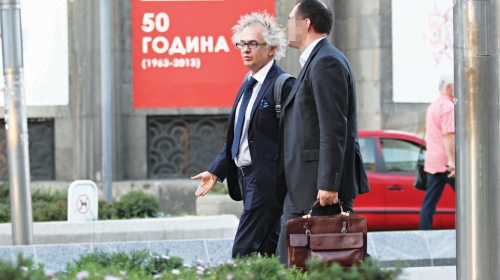Ministar za primer: Ivan Tasovac sa  saradnikom