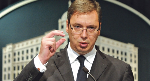 Čistka neradnika i foteljaša: Vučić
