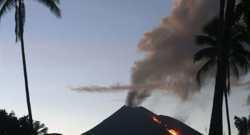 Vulkan Soputan | Foto: Reuters