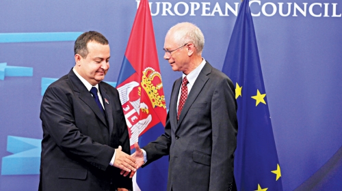 Opasnost prošla za sada: Ivica Dačić i Herman van Rompuj
