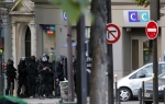Policija ispred banke u Parizu / Foto: AP