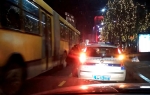 Saobraćajna policija dovela u opasnost život starijeg čoveka | Foto: Printscreen Youtube
